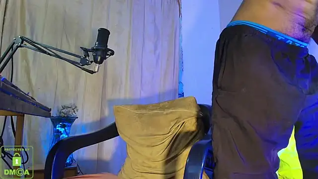 Snapshot of coleman160 chatting on September 10, 2025, 8:19 pm coleman160 online show from September 10, 2025, 8:19 pm