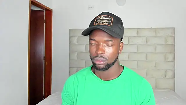 Dylan Taylor online show from November 10, 2025, 12:10 pm