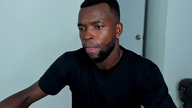 Snapshot of Dylan_Taylor chatting on September 20, 2025, 2:16 am Dylan Taylor online show from September 20, 2025, 2:16 am