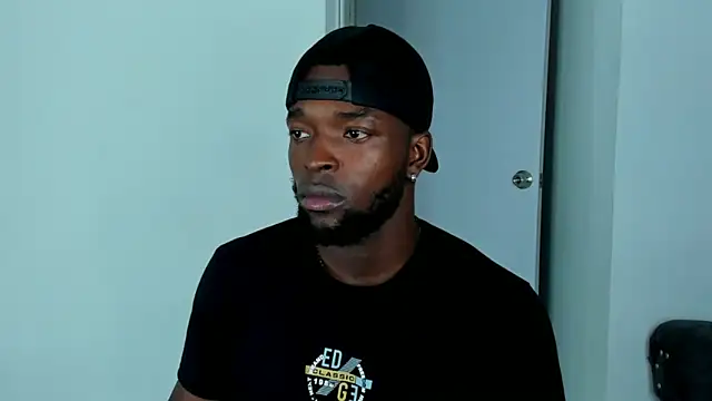 Snapshot of Dylan_Taylor chatting on September 26, 2025, 8:59 pm Dylan Taylor online show from September 26, 2025, 8:59 pm