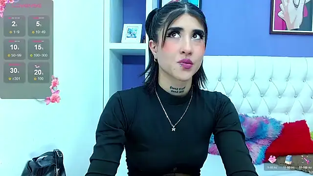 aliss-diaz online show from March 3, 2025, 6:46 pm