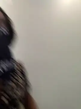 girlboiaynj online show from December 5, 2024, 8:49 am