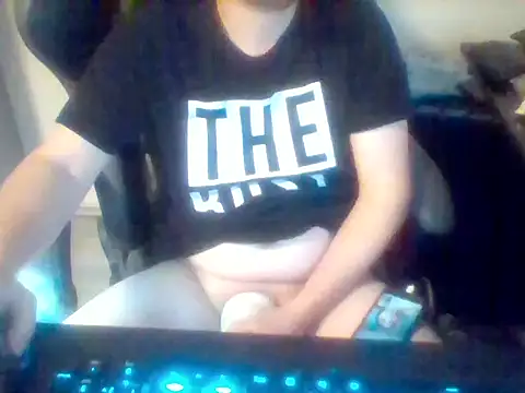 Snapshot of Stiiier1992 chatting on December 7, 2024, 12:57 am Stiiier1992 online show from December 7, 2024, 12:57 am