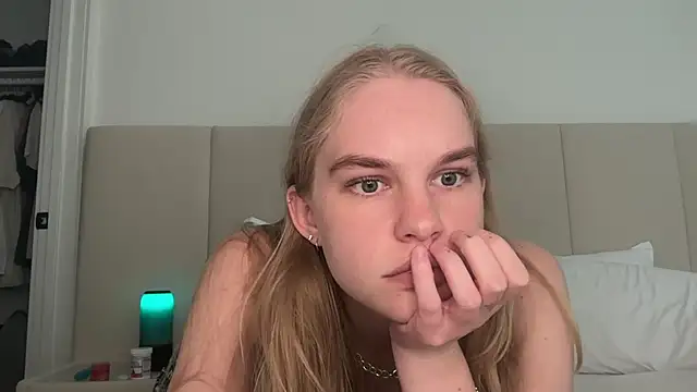 Snapshot of AlexKelseyx chatting on September 21, 2025, 10:04 pm AlexKelseyx online show from September 21, 2025, 10:04 pm