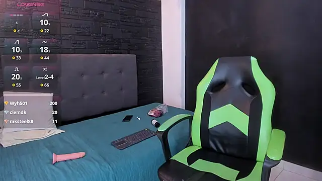 Snapshot of bruno_miller_ chatting on March 3, 2025, 11:56 pm bruno miller  online show from March 3, 2025, 11:56 pm