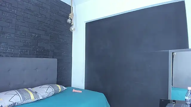 Snapshot of bruno_miller_ chatting on March 21, 2025, 9:23 pm bruno miller  online show from March 21, 2025, 9:23 pm