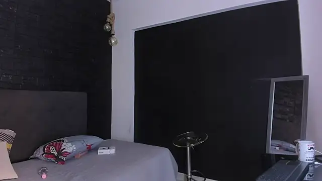 Snapshot of bruno_miller_ chatting on March 22, 2025, 11:31 pm bruno miller  online show from March 22, 2025, 11:31 pm