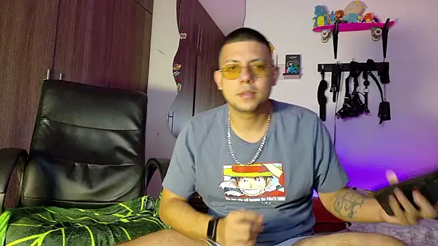 Nymphobuddies online show from February 1, 2026, 9:24 pm