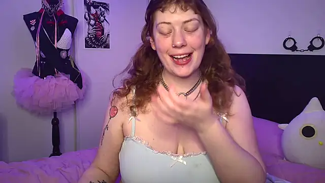 Twitchtheclownn online show from November 18, 2025, 9:07 pm