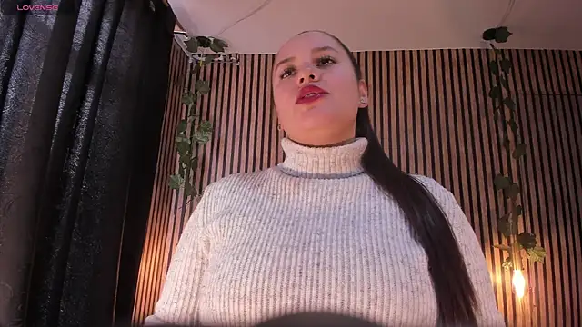 Victoria Ponce1 online show from February 21, 2025, 7:32 pm