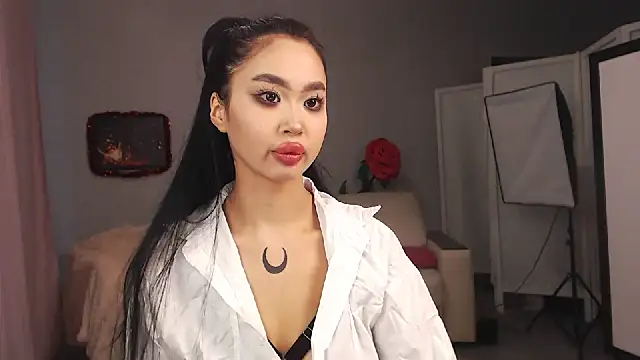 NamiLoveRoom online show from December 20, 2024, 6:19 am