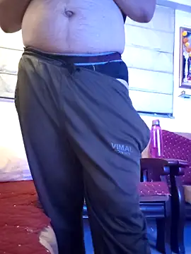 samee00721 online show from September 28, 2025, 7:32 pm