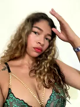 dulce115 online show from September 25, 2025, 4:57 pm