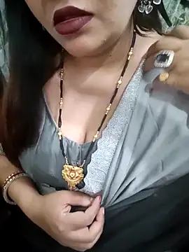 Mayuri77 online show from June 4, 2026, 5:28 pm
