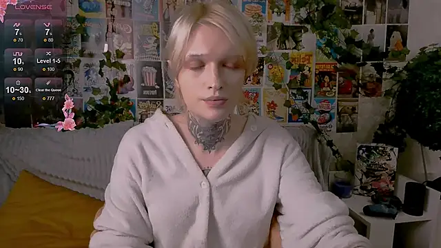 Snapshot of Simona_Rain chatting on September 29, 2025, 9:42 pm Simona Rain online show from September 29, 2025, 9:42 pm