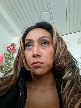 salome drasin online show from November 29, 2025, 2:06 pm