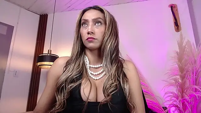 Snapshot of salome_drasin chatting on September 18, 2025, 12:57 am salome drasin online show from September 18, 2025, 12:57 am