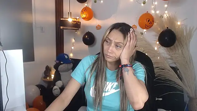 salome drasin online show from November 3, 2025, 10:35 pm