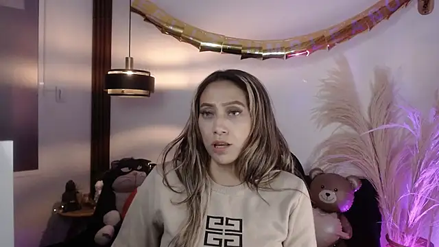 Snapshot of salome_drasin chatting on October 24, 2025, 6:23 am salome drasin online show from October 24, 2025, 6:23 am