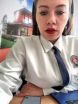 Snapshot of LIZ-06_ chatting on November 4, 2025, 1:48 pm LIZ-06 online show from November 4, 2025, 1:48 pm