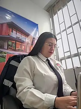 Snapshot of LIZ-06_ chatting on October 29, 2025, 12:37 pm LIZ-06 online show from October 29, 2025, 12:37 pm