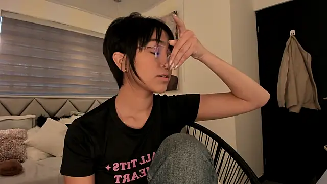 im Luucy online show from January 10, 2025, 12:58 pm