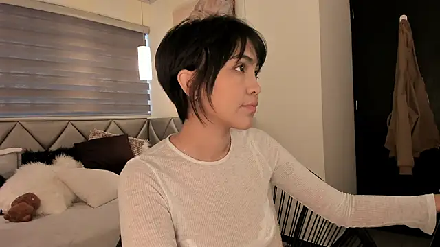 im Luucy online show from January 13, 2025, 1:06 pm