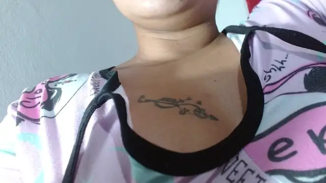 Talia sweet25 online show from January 20, 2025, 4:43 am
