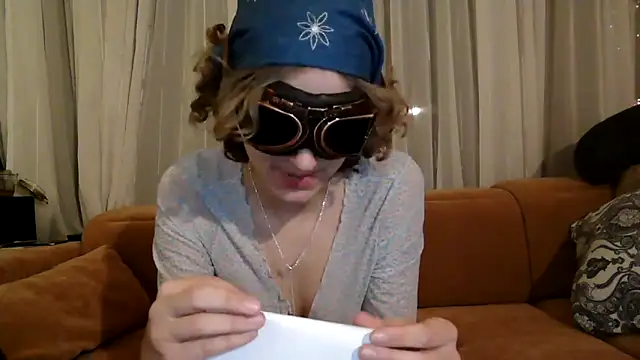 fliegerfrau online show from February 2, 2025, 3:54 am