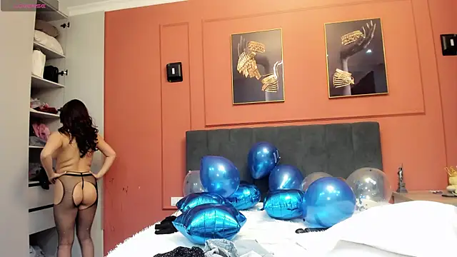 Snapshot of may_mia chatting on March 11, 2025, 5:02 am may mia online show from March 11, 2025, 5:02 am