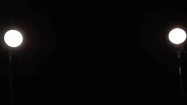 lia  Suummer online show from May 30, 2026, 9:42 pm