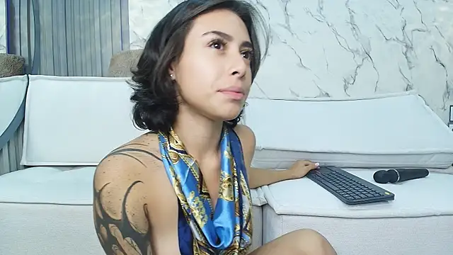 Snapshot of Franchesca_De_Luca chatting on February 23, 2025, 2:07 am Franchesca De Luca online show from February 23, 2025, 2:07 am