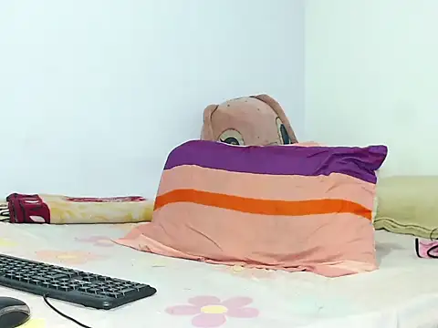 emily rousxxx online show from October 10, 2025, 11:16 pm