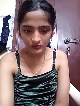 BabySlimmy10 online show from December 4, 2025, 6:40 pm