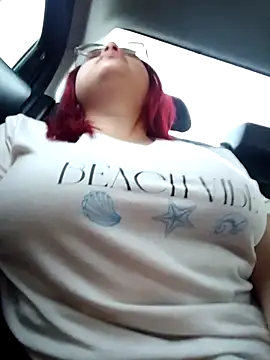 Snapshot of CURVY-HORNY chatting on September 30, 2025, 10:27 pm CURVY-HORNY online show from September 30, 2025, 10:27 pm