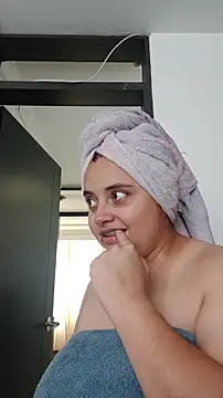 Snapshot of CURVY-HORNY chatting on October 8, 2025, 6:19 pm CURVY-HORNY online show from October 8, 2025, 6:19 pm