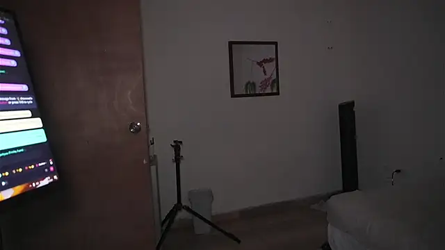 Snapshot of Doll4you_ chatting on October 16, 2025, 7:00 pm Doll4you  online show from October 16, 2025, 7:00 pm