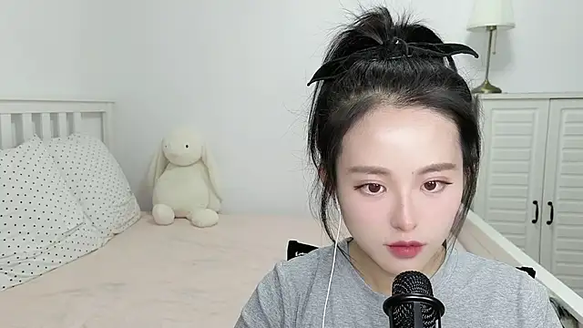 XINXINh online show from December 19, 2024, 12:56 pm