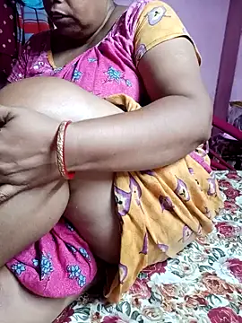 Snapshot of Hotty-rumi chatting on September 25, 2025, 4:46 pm Hotty-rumi online show from September 25, 2025, 4:46 pm