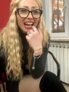 Snapshot of harleyejoker1 chatting on January 19, 2026, 10:41 am harleyejoker1 online show from January 19, 2026, 10:41 am