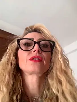 Snapshot of harleyejoker1 chatting on February 17, 2026, 10:45 am harleyejoker1 online show from February 17, 2026, 10:45 am