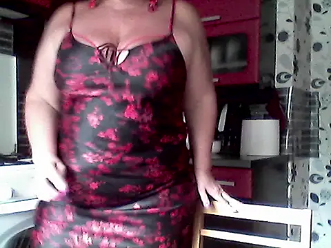 Lisa Suzie online show from July 23, 2026, 2:35 pm