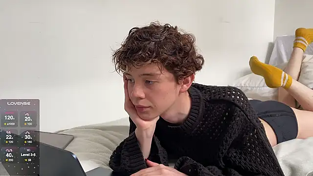 Snapshot of mapleg chatting on March 3, 2025, 9:15 pm mapleg online show from March 3, 2025, 9:15 pm