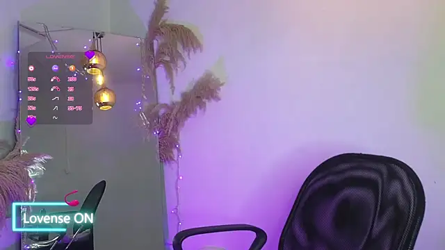 Snapshot of Iiam_danii chatting on January 24, 2025, 7:28 pm Iiam danii online show from January 24, 2025, 7:28 pm