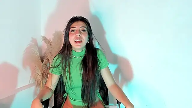 Snapshot of Iiam_danii chatting on January 8, 2025, 5:15 pm Iiam danii online show from January 8, 2025, 5:15 pm