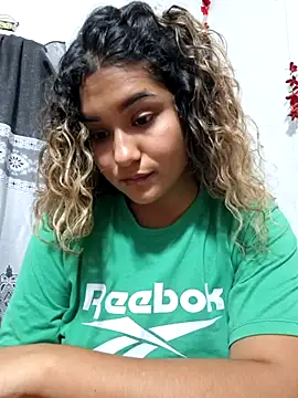 Snapshot of BrendaGirs chatting on October 3, 2025, 2:15 am BrendaGirs online show from October 3, 2025, 2:15 am