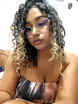 BrendaGirs online show from April 11, 2026, 3:47 am