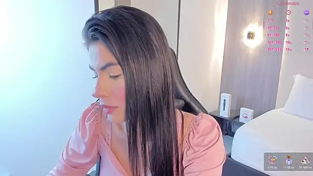 Snapshot of stephanya_ chatting on October 30, 2025, 7:33 pm stephanya  online show from October 30, 2025, 7:33 pm