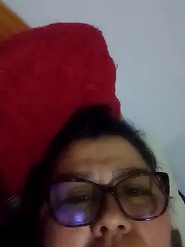 Darly Gomez online show from March 22, 2025, 1:11 am