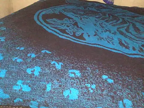 manuamador online show from March 15, 2025, 4:24 am